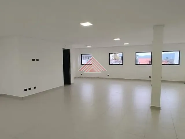 Sala com 200m², para alugar, no bairro Vila Assis Brasil em Mauá