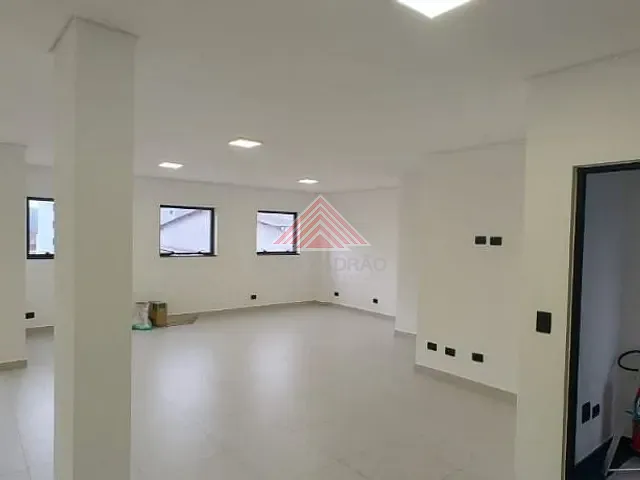 Sala com 200m², para alugar, no bairro Vila Assis Brasil em Mauá