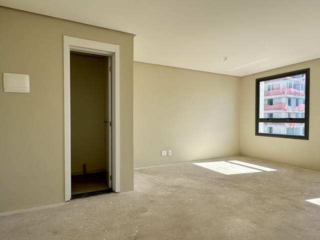 Sala à venda, no bairro São Gonçalo em Pelotas