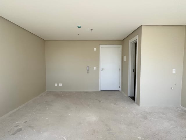 Sala à venda, no bairro São Gonçalo em Pelotas