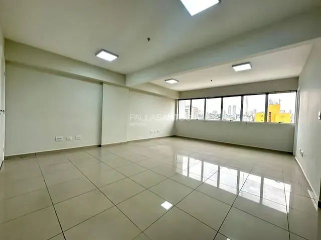 Sala com 77m², para alugar, no bairro Parque Campolim em Sorocaba