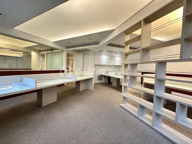 Sala para alugar, no bairro Leblon em Rio de Janeiro
