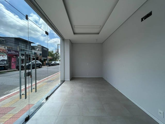 Sala à venda, no bairro Centro em Pelotas