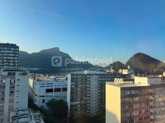 Sala para alugar, no bairro Leblon em Rio de Janeiro