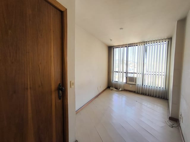 Foto do Sala - Sala para locação, Centro, Niterói, RJ | SelfSpin