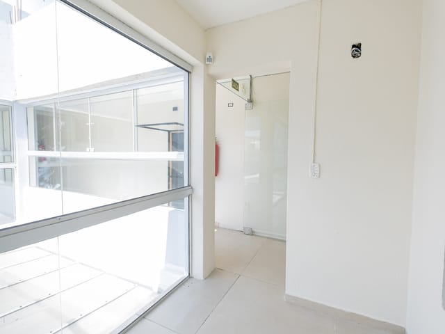 Sala à venda ou para alugar, no bairro Centro em Pelotas