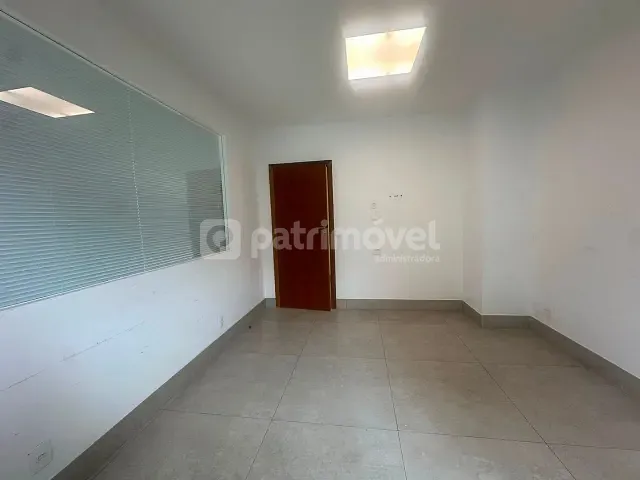 Sala para alugar, no bairro Barra da Tijuca em Rio de Janeiro