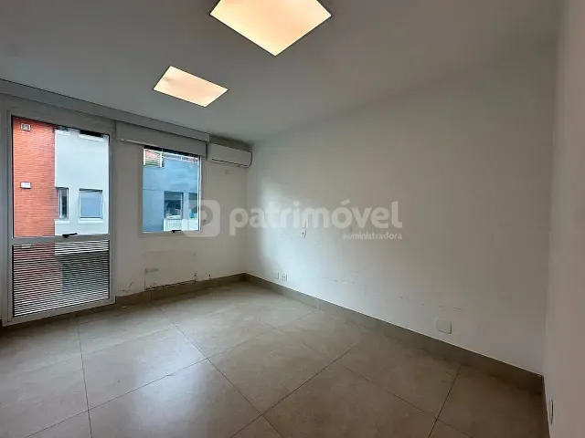 Sala para alugar, no bairro Barra da Tijuca em Rio de Janeiro