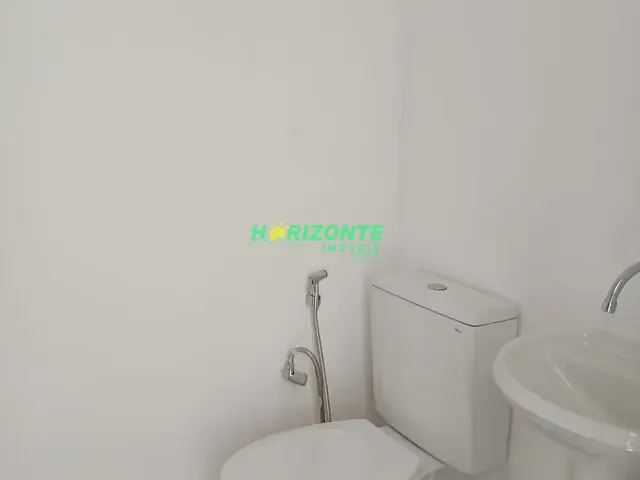 Sala com 24m², para alugar, no bairro Jardim São Dimas em São José dos Campos