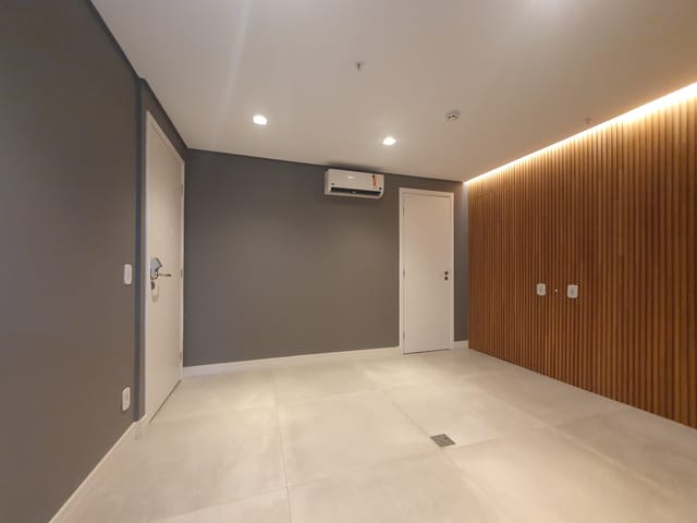 Sala para alugar, no bairro Cidade Monções em São Paulo