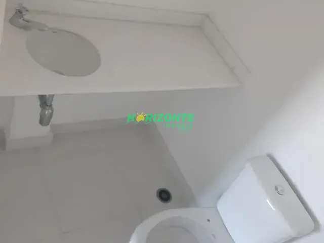 Sala com 41m², para alugar, no bairro Jardim das Colinas em São José dos Campos