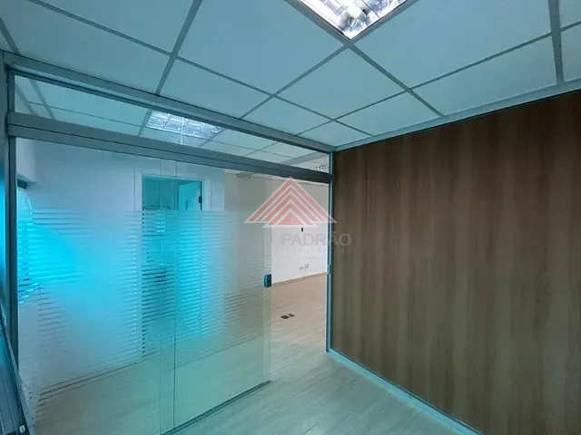 Sala à venda, no bairro Vila Bocaina em Mauá