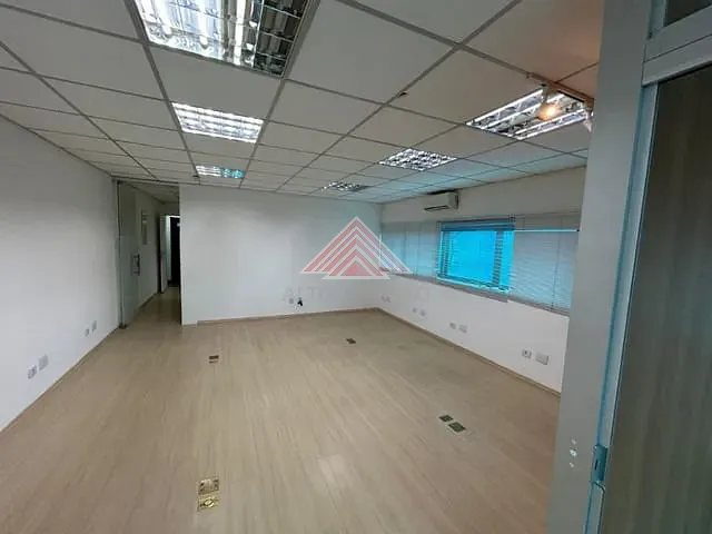 Sala à venda, no bairro Vila Bocaina em Mauá