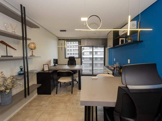 Sala à venda, no bairro São Gonçalo em Pelotas