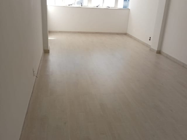 Foto do Sala - Sala para locação, São Francisco, Niterói, RJ | SelfSpin