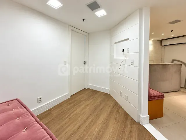 Sala para alugar, no bairro Leblon em Rio de Janeiro