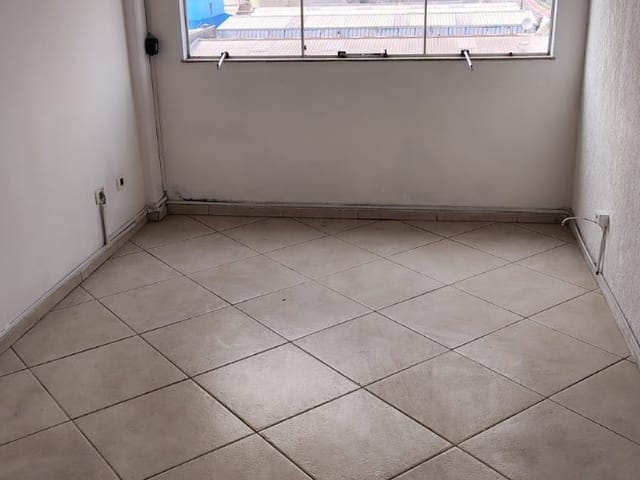 Sala com 30m², para alugar, no bairro Jardim Alvorada em Osasco