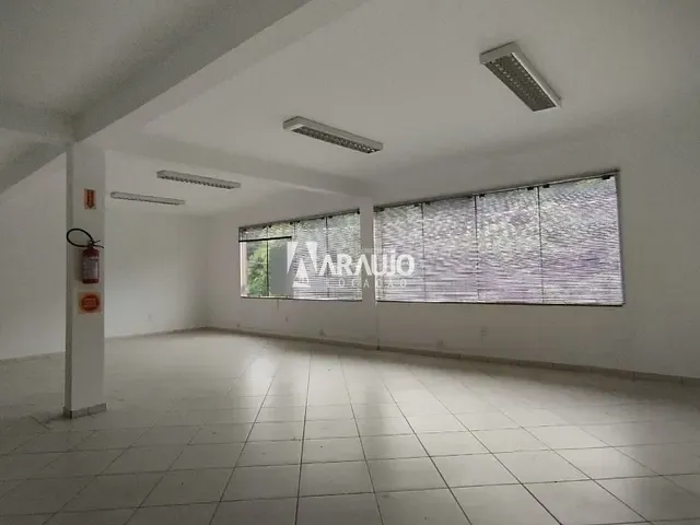 Sala para alugar, no bairro Quilômetro Doze em Itajaí
