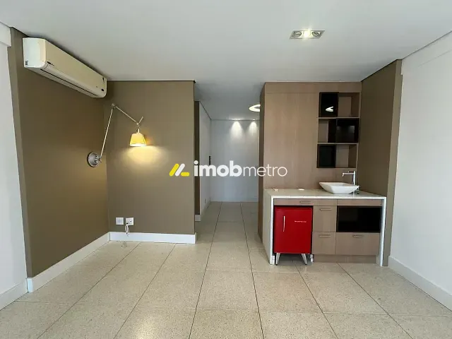 Sala com 48m², para alugar, no bairro Vila José Iório (Sousas) em Campinas