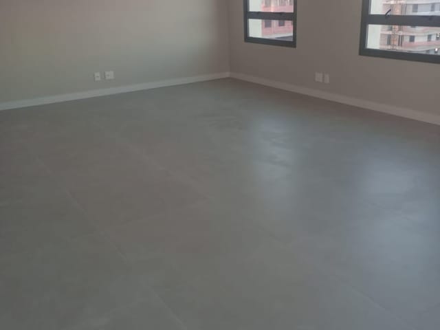 Sala com 55m², para alugar, no bairro São Gonçalo em Pelotas
