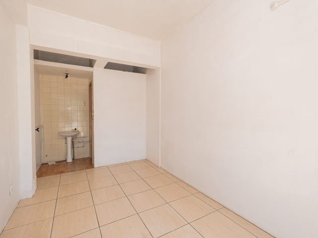 Sala com 13m², para alugar, no bairro Centro em Pelotas