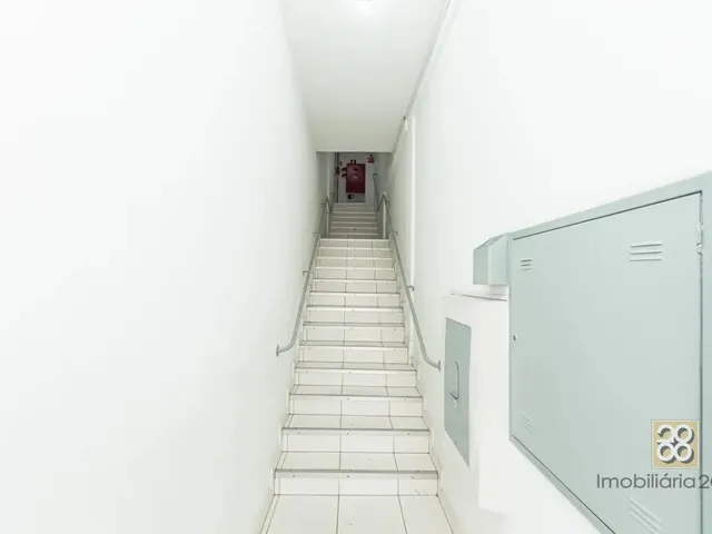 Sala para alugar, no bairro Hauer em Curitiba