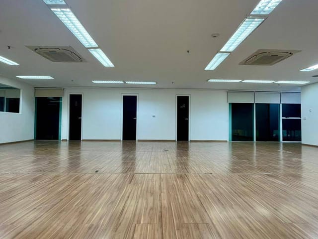 Sala com 210m², à venda ou para alugar, no bairro Alphaville Centro Industrial e Empresarial/Alphaville. em Barueri