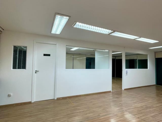 Sala com 210m², à venda ou para alugar, no bairro Alphaville Centro Industrial e Empresarial/Alphaville. em Barueri