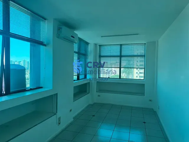 Sala com 32m², à venda, no bairro Centro em Londrina