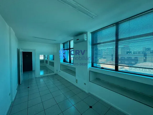 Sala com 32m², à venda, no bairro Centro em Londrina