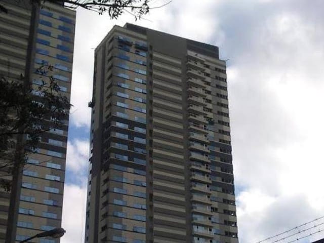 Sala com 40m², à venda, no bairro Continental em Osasco