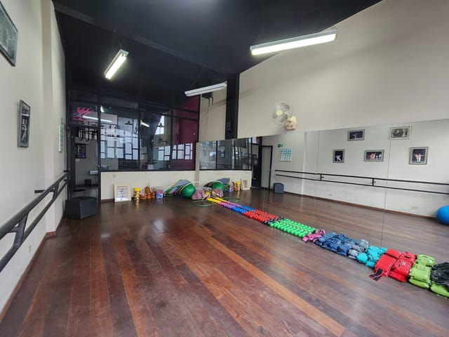 Sala para alugar, no bairro Centro em Petrópolis