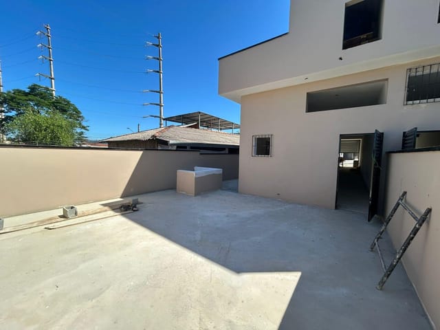 Sala à venda ou para alugar, no bairro Jardim Hermnia em Vargem Grande Paulista
