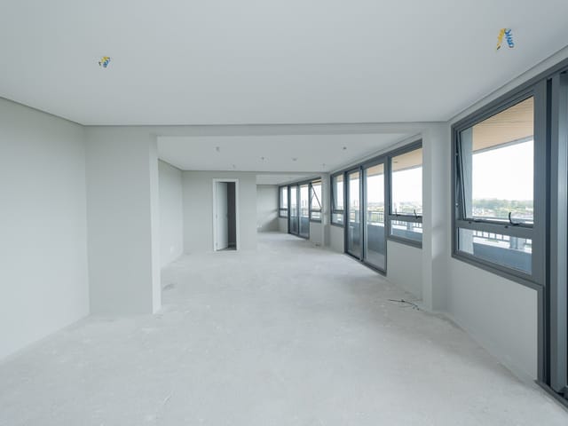 Sala com 93m², para alugar, no bairro Parque Una em Pelotas