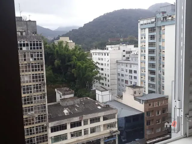 Sala para alugar, no bairro Centro em Petrópolis