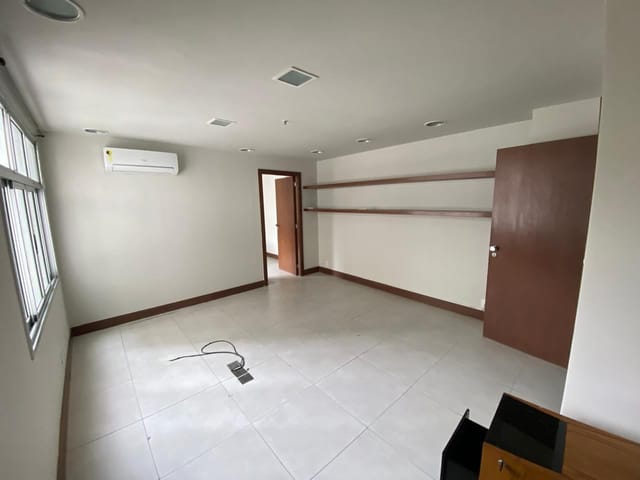Foto do Sala - Sala para locação, Centro, Niterói, RJ | SelfSpin