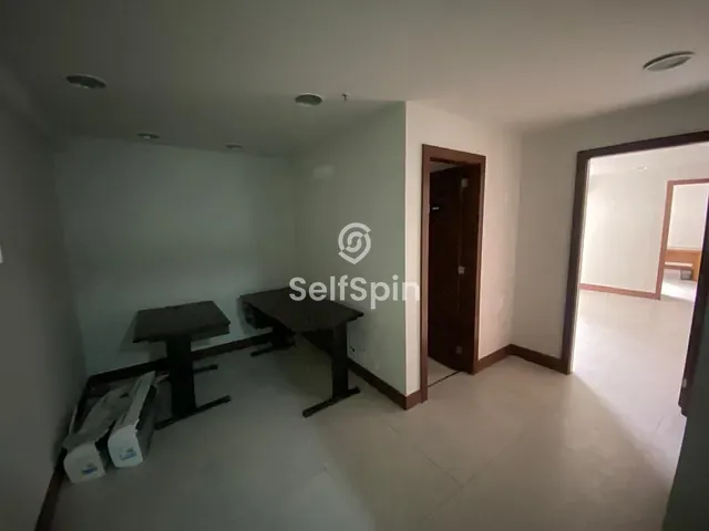 Sala para alugar, no bairro Centro em Niterói