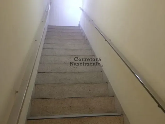 Sala com 360m², para alugar, no bairro Jardim Esper em Jacareí