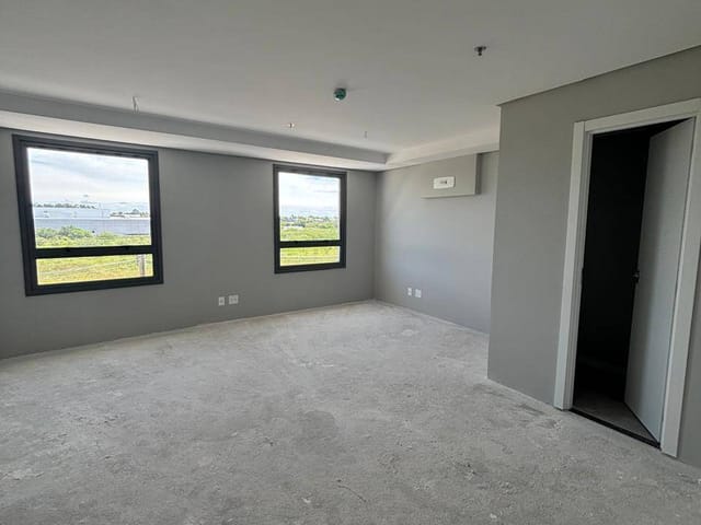 Sala com 31m², para alugar, no bairro São Gonçalo em Pelotas