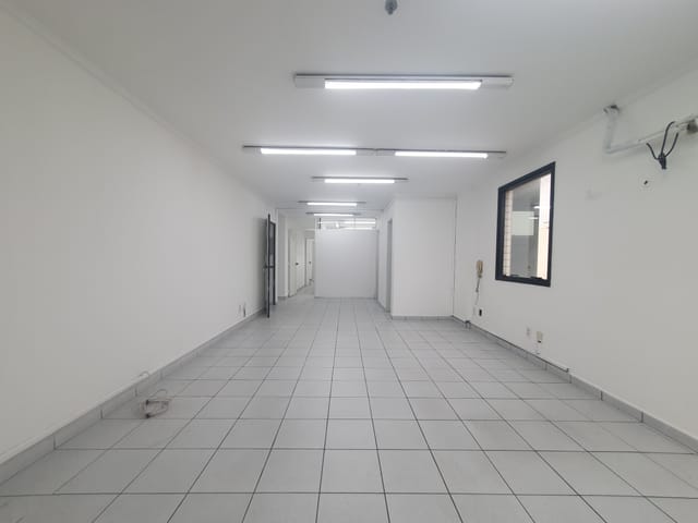 Sala com 77m², para alugar, no bairro Lapa em São Paulo