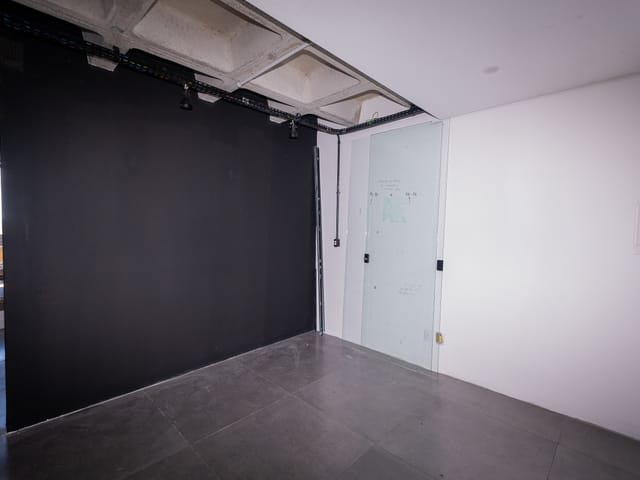 Foto do Sala - Sala comercial para locação no Art Home & Work Quartier, ideal para escritório ou consultório, com ótima localização e estrutura moderna e segura | UP Imóveis