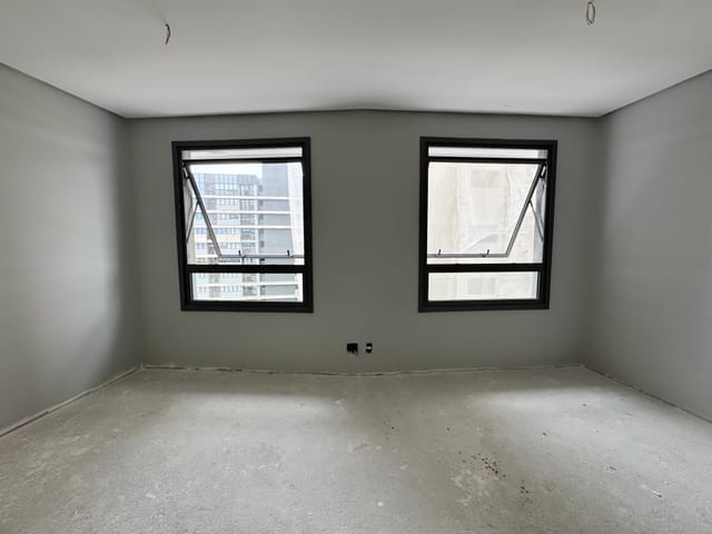 Sala com 38m², à venda ou para alugar, no bairro São Gonçalo em Pelotas