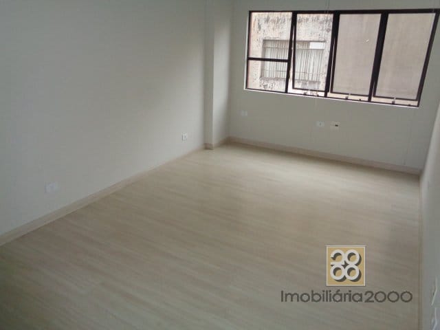 Sala à venda, no bairro Centro em Curitiba