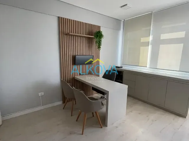 Sala à venda, no bairro Parque Residencial Aquarius em São José dos Campos