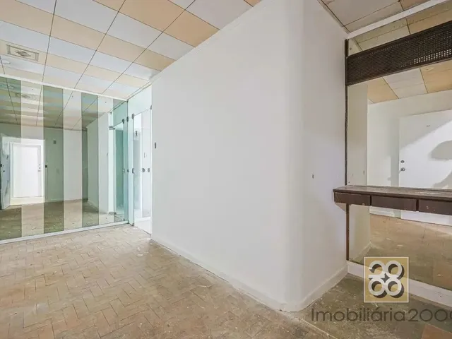 Sala à venda, no bairro Centro em Curitiba
