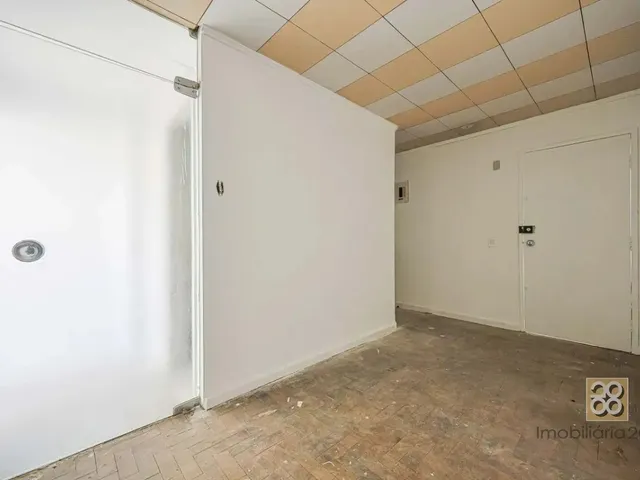 Sala à venda, no bairro Centro em Curitiba