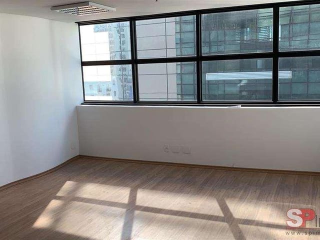 Sala à venda, no bairro Cerqueira César em São Paulo