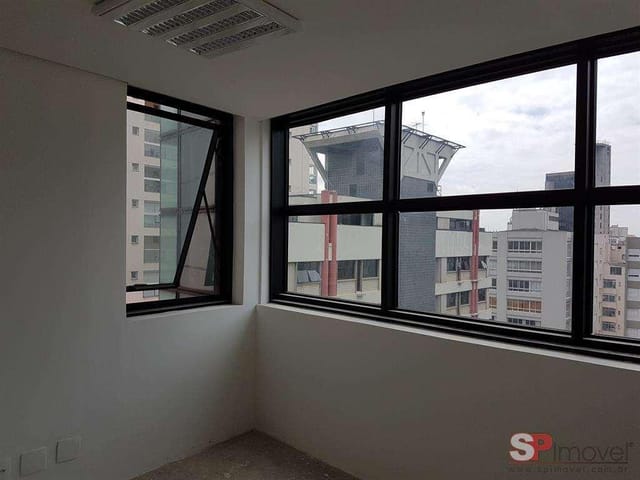 Sala à venda, no bairro Cerqueira César em São Paulo