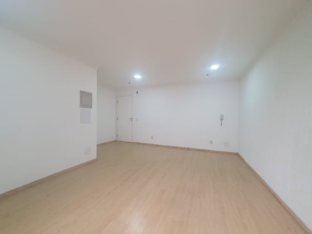Sala com 28m², para alugar, no bairro Vila Olímpia em São Paulo