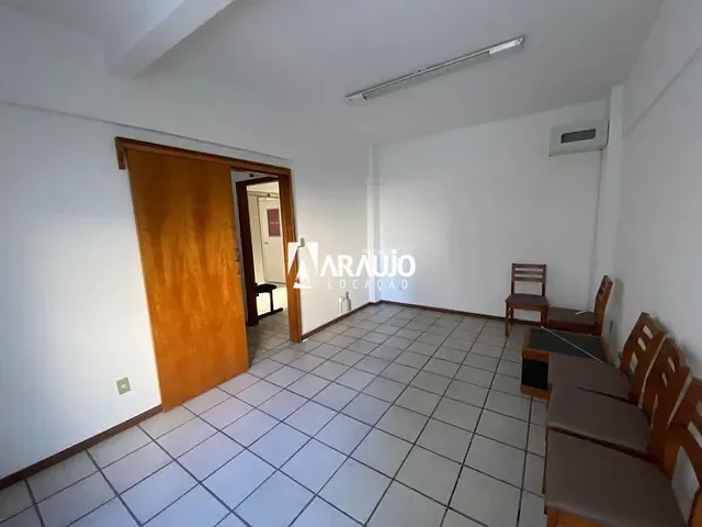 Sala para alugar, no bairro Centro em Itajaí